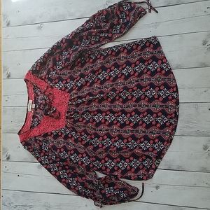 Dressbarn Med womens Floral blouse